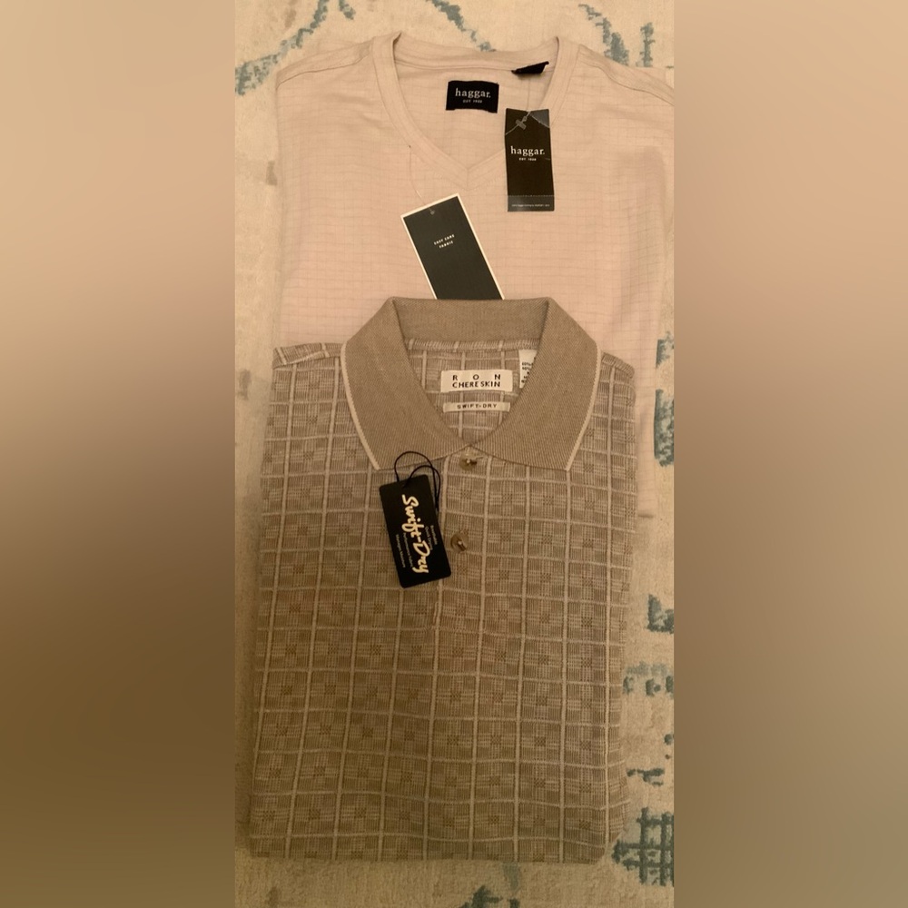 NWT Men's Lot Of 2 Assorted Short Sleeve Polo & V-Neck Shirts Beige Size Medium
